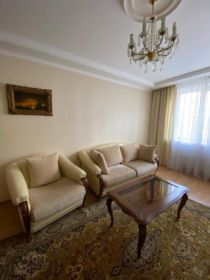 Apartment Mala Zhytomyrska 10 Kyiv Exterior photo